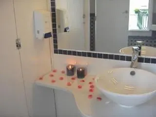 Lisbonguests Hotel